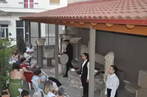 Η παράσταση «Οιδίποδος Γένος: Η κατάρα των Λαβδακιδών» Η παράσταση «Οιδίποδος Γένος: Η κατάρα των Λαβδακιδών»