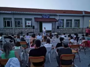 Πολιτιστικό Καλοκαίρι: Συνεχίζεται η προβολή παιδικών ταινιών σε κοινότητες του Δήμου Φλώρινας Πολιτιστικό Καλοκαίρι: Συνεχίζεται η προβολή παιδικών ταινιών σε κοινότητες του Δήμου Φλώρινας