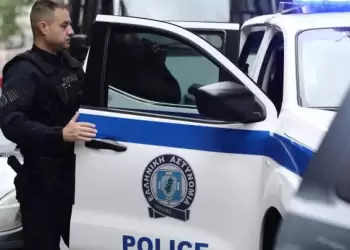 Φλώρινα: Συνελήφθησαν 2 άτομα για αποφάσεις Δικαστηρίων Συνελήφθησαν 2 άτομα σε περιοχή της Φλώρινας για αποφάσεις Δικαστηρίων