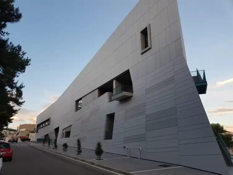 Θερινό ωράριο λειτουργίας Κοβενταρείου Δημοτικής Βιβλιοθήκης Κοζάνης