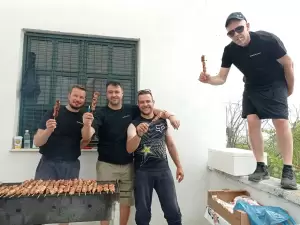 Τρικούβερτο γλέντι  από τα Παρταλόπλα»