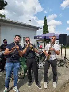 Τρικούβερτο γλέντι  από τα Παρταλόπλα»