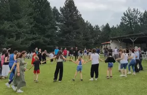 Τρικούβερτο γλέντι  από τα Παρταλόπλα»