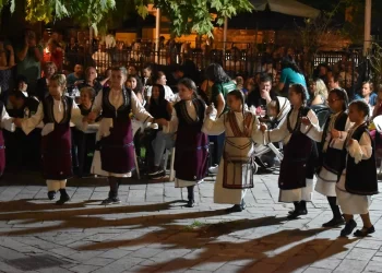 Η 8Η Γιορτή Παραδοσιακών Χορών “Περικλής Τρύφων” Στο “Πολιτιστικό Καλοκαίρι” Του Δήμου Φλώρινας