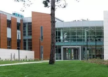 Δύο υποτροφίες για μεταπτυχιακές σπουδές από τη Bios Agrosystems και το Perrotis College