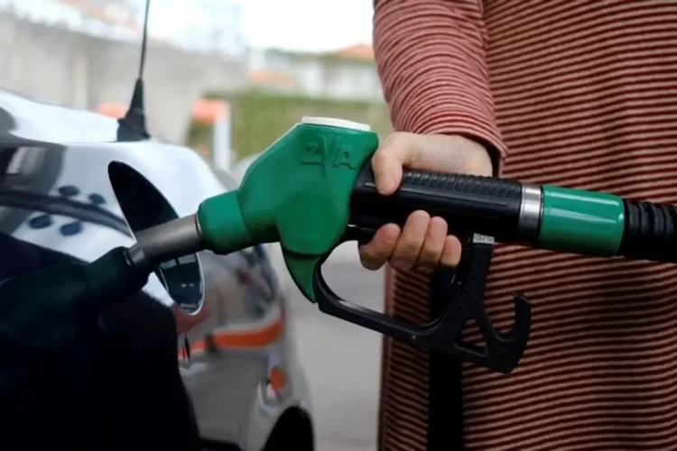 «Καύσωνας» Στις Τιμές Των Καυσίμων – Που Θα Φτάσει Η Βενζίνη