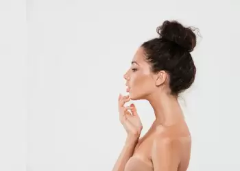 Λαμπερή επιδερμίδα με Spiroulina Platensis   