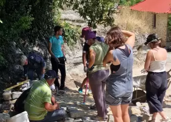 Μεγάλη επιτυχία σημειώνει τις ημέρες αυτές το 3ο εργαστήριο παραδοσιακής αρχιτεκτονικής στον Πεντάλοφο Βοΐου Μεγάλη επιτυχία σημειώνει τις ημέρες αυτές το 3ο εργαστήριο παραδοσιακής αρχιτεκτονικής στον Πεντάλοφο Βοΐου