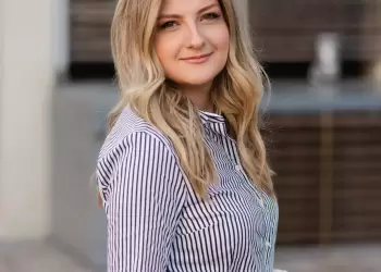 Δήμητρα Τσιότσιου: “Γιατί μαζί μπορούμε”