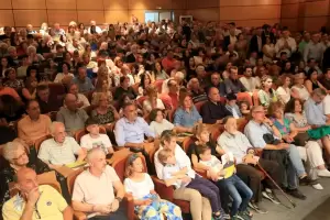 Δημοτική Κίνηση Κοζάνης: Επίσκεψη στη λαϊκή αγορά της Κοζάνης στην οδό Αριστοτέλους