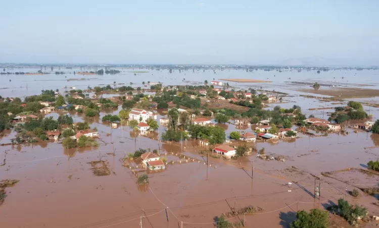Πλημμύρα Στη Θεσσαλία: Μέσα Από Έναν Δορυφορικό Φακό