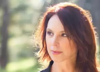 Καλλιόπη Βέττα:  Αποκατάσταση της εύρυθμης λειτουργίας του Ογκολογικού Τμήματος του Μποδοσάκειου Νοσοκομείου