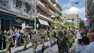 Τιμή και καμάρι στην παρέλαση της Κοζάνης Τιμή και καμάρι στην παρέλαση της Κοζάνης
