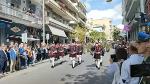 Τιμή και καμάρι στην παρέλαση της Κοζάνης Τιμή και καμάρι στην παρέλαση της Κοζάνης