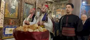 Σύνδεσμος Γραμμάτων και Τεχνών Ν. Κοζάνης: Τίμησαν τον δάσκαλο Κωνσταντίνο Σιαμπανόπουλο Σύνδεσμος Γραμμάτων και Τεχνών Ν. Κοζάνης: Τίμησαν τον δάσκαλο Κωνσταντίνο Σιαμπανόπουλο