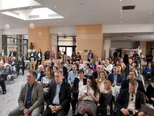 7ο Συμπόσιο Λογοτεχνίας, στην Κοζάνη- Τιμώμενος συγγραφέας, ο Χρήστος Χωμενίδης 7ο Συμπόσιο Λογοτεχνίας, στην Κοζάνη Τιμώμενος συγγραφέας, ο Χρήστος Χωμενίδης