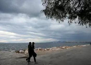 Kακοκαιρία εξπρές Sτην Ελλάδα – Αέρινο τείχος χωρίζει την Ευρώπη στα δύο