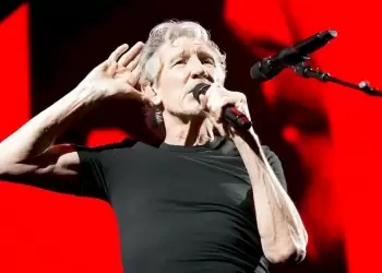 O Ρότζερ Γουότερς για τα Γλυπτά – «f@@k Elgin – Μαριονέτα ο Σούνακ» (βίντεο)