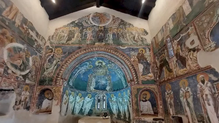 O Βυζαντινός Ναός Του Αγίου Γεωργίου Στο Κουρμπίνοβο