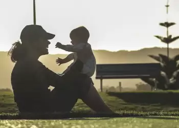 Χριστούγεννα με «δώρο» – Πότε πληρώνεται η πέμπτη δόση στο επίδομα παιδιού