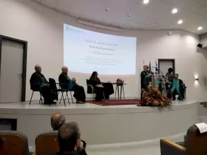 Επίτιμη Διδάκτορας του Παιδαγωγικού Τμήματος Νηπιαγωγών του Πανεπιστημίου Δυτικής Μακεδονίας η Λίνα Νικολακοπούλου