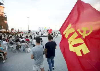 ΚΚΕ: Νέα αδιέξοδα, χρέη και λουκέτα περιμένουν χιλιάδες μικροεπαγγελματίες