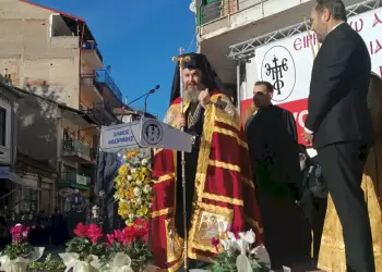 Μέσα σε κλίμα συγκίνησης, η ενθρόνιση του νέου Μητροπολίτη Φλώρινας Πρεσπών και Εορδαίας κ. Ειρηναίου Μέσα σε κλίμα συγκίνησης, η ενθρόνιση του νέου Μητροπολίτη Φλώρινας Πρεσπών και Εορδαίας κ. Ειρηναίου