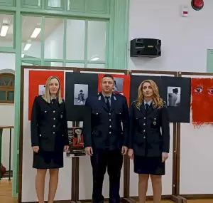 Παγκόσμια Ημέρα Εξάλειψης της Βίας κατά των Γυναικών - Δράσεις των Αστυνομικών Υπηρεσιών της Δυτικής Μακεδονίας Παγκόσμια Ημέρα Εξάλειψης της Βίας κατά των Γυναικών – Δράσεις των Αστυνομικών Υπηρεσιών της Δυτικής Μακεδονίας