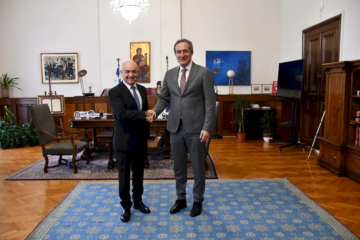 Συνάντηση Με Τον Στάθη Κωνσταντινίδη Είχε  Ο Πρέσβης Της Αργεντινής Στη Ελλάδα Κ. Luis Alfredo Azpiazu