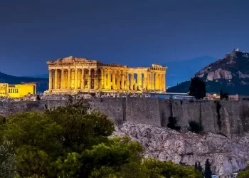 Economist: Στην Κορυφή Της Λίστας 35 Χωρών Η Ελληνική Οικονομία