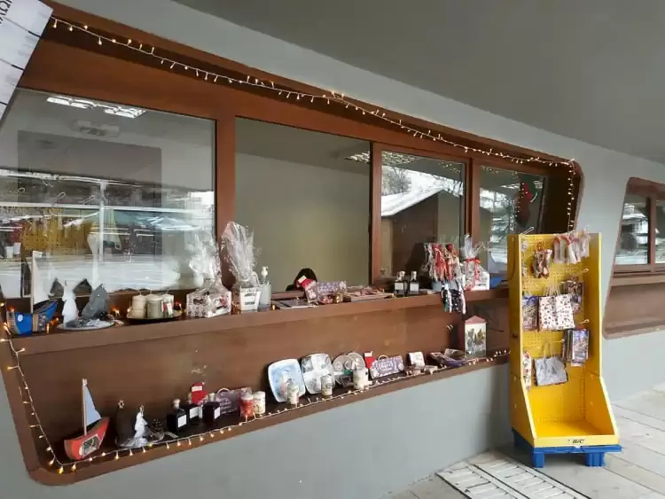 To Mπαζάρ της Ηλιαχτίδας To Mπαζάρ της Ηλιαχτίδας