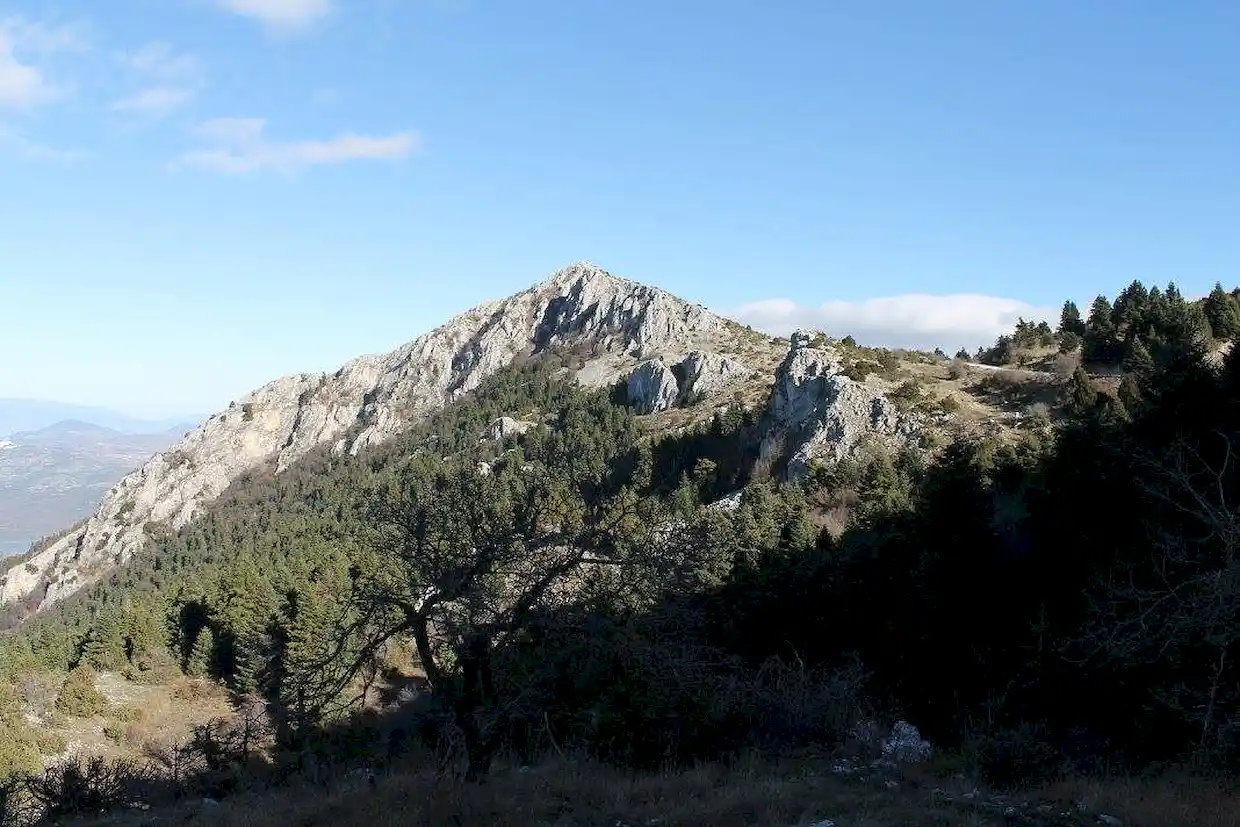 Ο Ε.ο.σ. Κοζάνης Διοργανώνει Ορειβατική Εξόρμηση Στη Βουνάσα