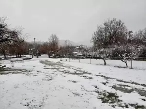 Κοζάνη: Χιονόπτωση αυτή την ώρα στην πόλη