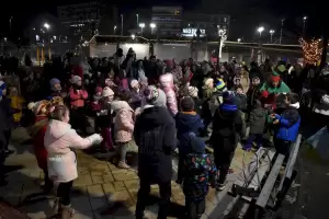 Με τη “νύχτα των ευχών” συνεχίστηκαν οι Χριστουγεννιάτικες εκδηλώσεις του Δήμου Φλώρινας