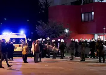 Οπαδική βία: Ανακοινώσεις... από Δευτέρα αποφάσισε το Μαξίμου - Τα μέτρα που εξετάζονται Οπαδική βία: Ανακοινώσεις… από Δευτέρα αποφάσισε το Μαξίμου – Τα μέτρα που εξετάζονται