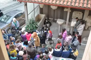 Στολισμός  χριστουγεννιάτικου δέντρου της Αρχαιολογικής Συλλογής Κοζάνης