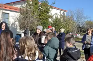 Τα παιδιά στόλισαν τα δέντρα στο Μουσείο Αιανής