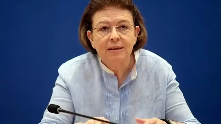 Ο Βασίλης Καρράς ήταν ένα φαινόμενο που δεν κατατάσσεται και δεν ορίζεται