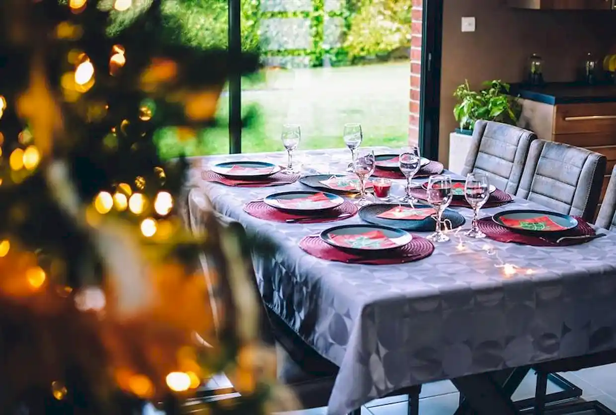 Βαθύτερα Το Χέρι Στην Τσέπη Θα Βάλουν Τα Νοικοκυριά Για Το Χριστουγεννιάτικο Τραπέζι