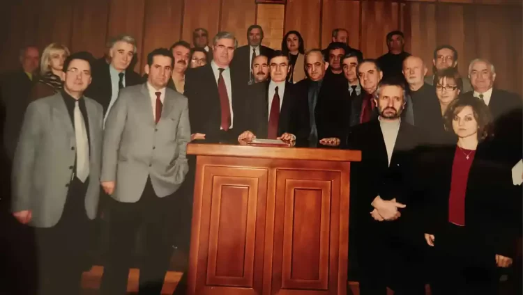 25 Χρόνια Πριν: Αναδρομή Στο Παρελθόν – Νομαρχιακό Συμβούλιο Κοζάνης