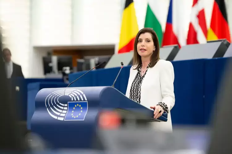 Άννα Μισέλ Ασημακοπούλου: Εξοργιστική και “εκτός γραμμής” η απάντηση της Κομισιόν στην ερώτησή μου για την υπόθεση Μπελέρη