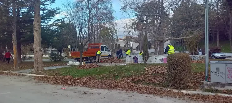 Δήμος Κοζάνης: Εργασίες Καθαρισμού Και Χαλικόστρωσης Στην Κοινότητα Κρόκου