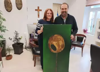 Δωρεά πίνακα ζωγραφικής στον Δήμο Φλώρινας από τη Μαρία Χατζηλάμπου