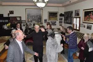 Είχαν κέφια, είπαν κασμέρια – Κοπή πίτας Κασμιρτζίδων