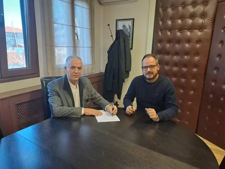 Προμήθεια οχήματος για τις ανάγκες του Δήμου Αμυνταίου Προμήθεια οχήματος για τις ανάγκες του Δήμου Αμυνταίου