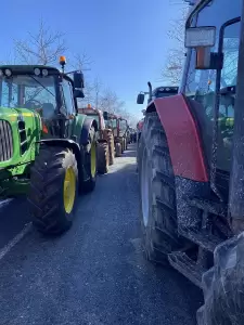 Στους δρόμους οι αγρότες τής Κοζάνης - Μηχανοκίνητη πορεία των αγροτών Κοζάνης (εικόνες & βίντεο) Στους δρόμους οι αγρότες τής Κοζάνης