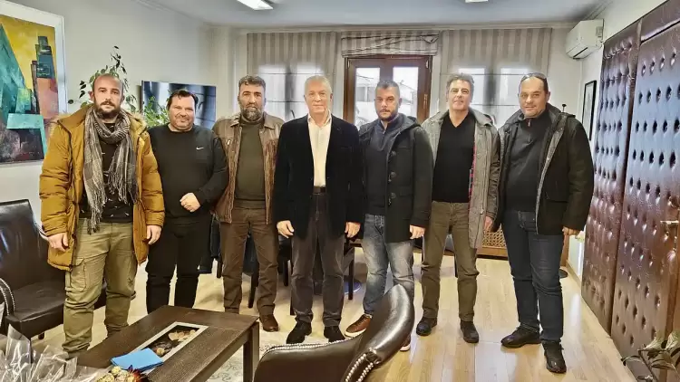 Συνάντηση με τον Δήμαρχο Αμυνταίου Ιωάννη Λιάση. Συνάντηση του Αγροτικού Συνεταιρισμού και του Πρόεδρου της Κοινότητας Αγίου Παντελεήμονα με τον Δήμαρχο Αμυνταίου Ιωάννη Λιάση.