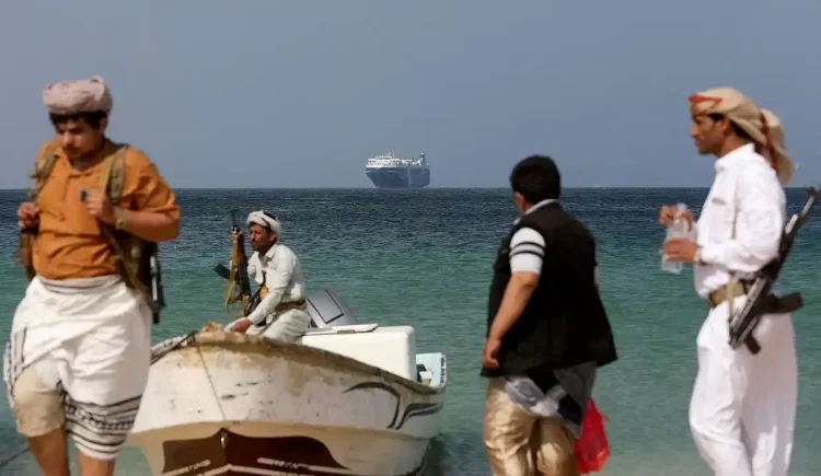 Υπό Πίεση Η Ναυσιπλοΐα Λόγω Των Ανταρτών Χούθι – Ο Οικονομικός Αντίκτυπος Των Επιθέσεων Στη Ερυθρά Θάλασσα 