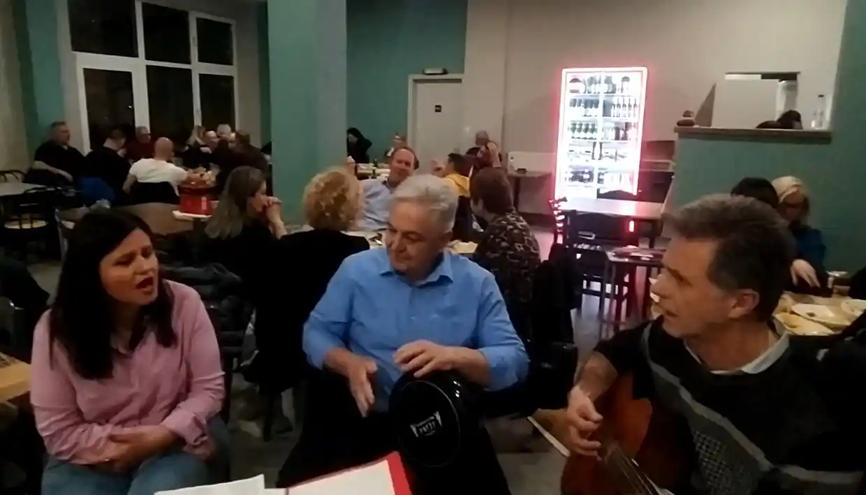 Διάλειμμα για κοπή πίτας του συλλόγου επιτραπέζιας αντισφαίρισης Κοζάνης Διάλειμμα για κοπή πίτας του συλλόγου επιτραπέζιας αντισφαίρισης Κοζάνης