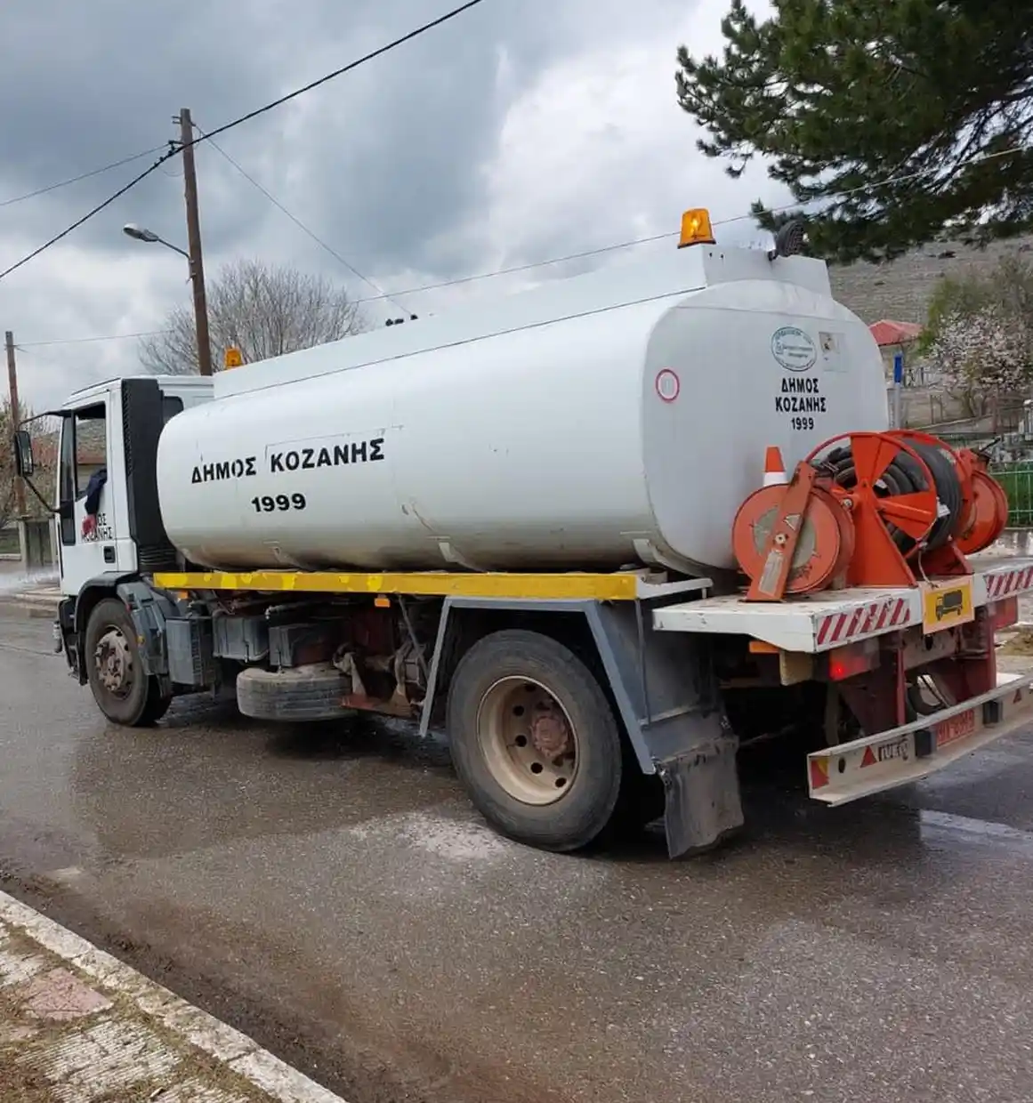 Διάνοιξη αγροτικών δρόμων και εργασίες καθαρισμού από τον Δήμο Κοζάνης Διάνοιξη αγροτικών δρόμων και εργασίες καθαρισμού από τον Δήμο Κοζάνης